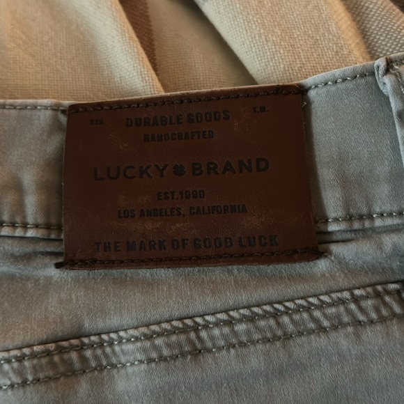 Lucky Brand tan jeans. Men’s sizes 36/30 - Picture 2 of 5